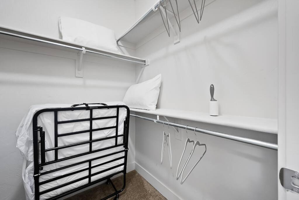Bee Chic In Sojo W/Hot Tub+Gym+Local Ski Slopes South Jordan Bagian luar foto