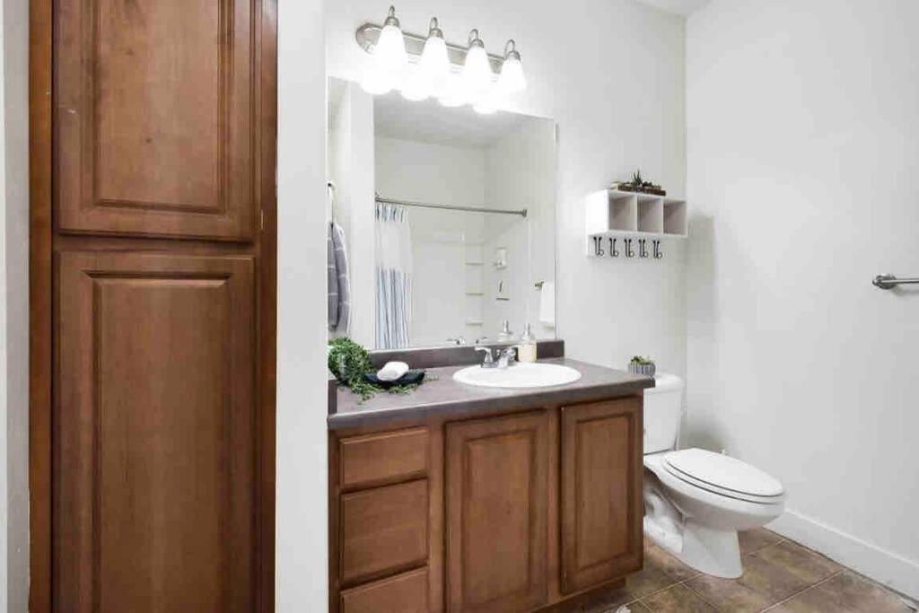 Bee Chic In Sojo W/Hot Tub+Gym+Local Ski Slopes South Jordan Bagian luar foto